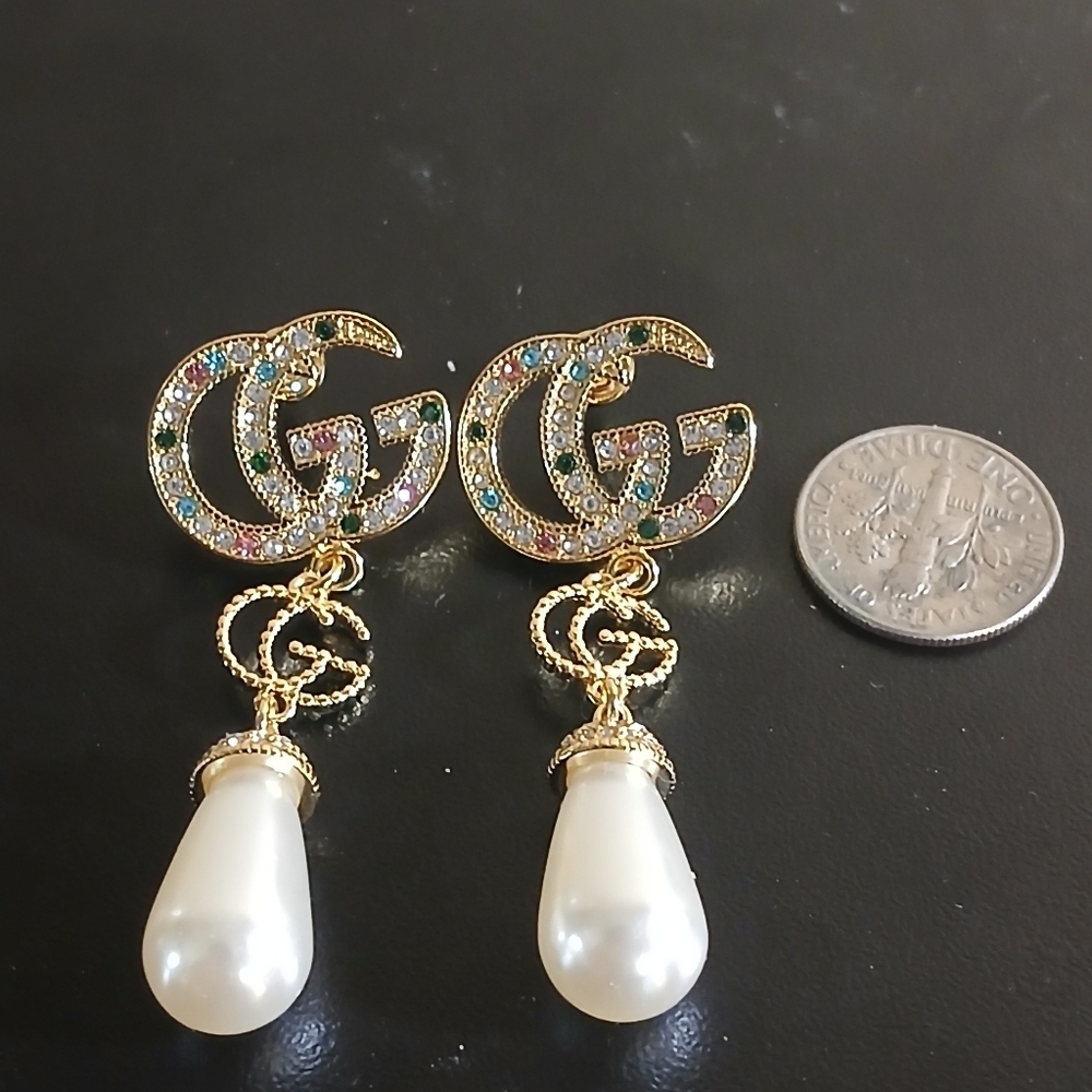 Authentic Gucci GG Pearl Drop Earrings - Picture 7 of 11